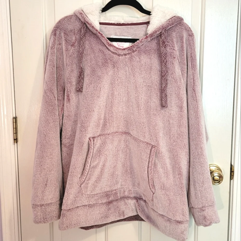 Softest Hoodie Everrr - Picture 1 of 6